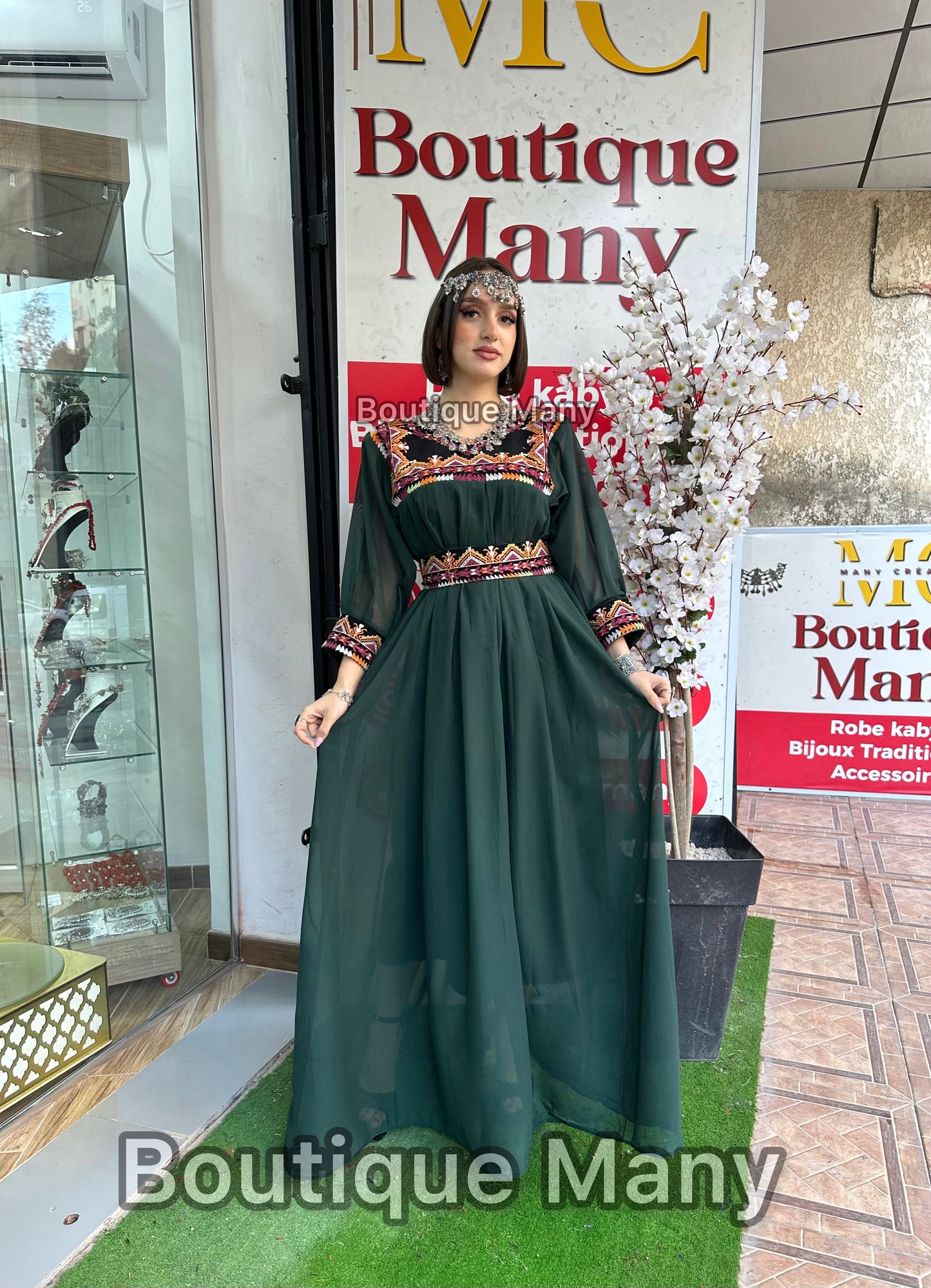 Robe kabyle moderne Dîna