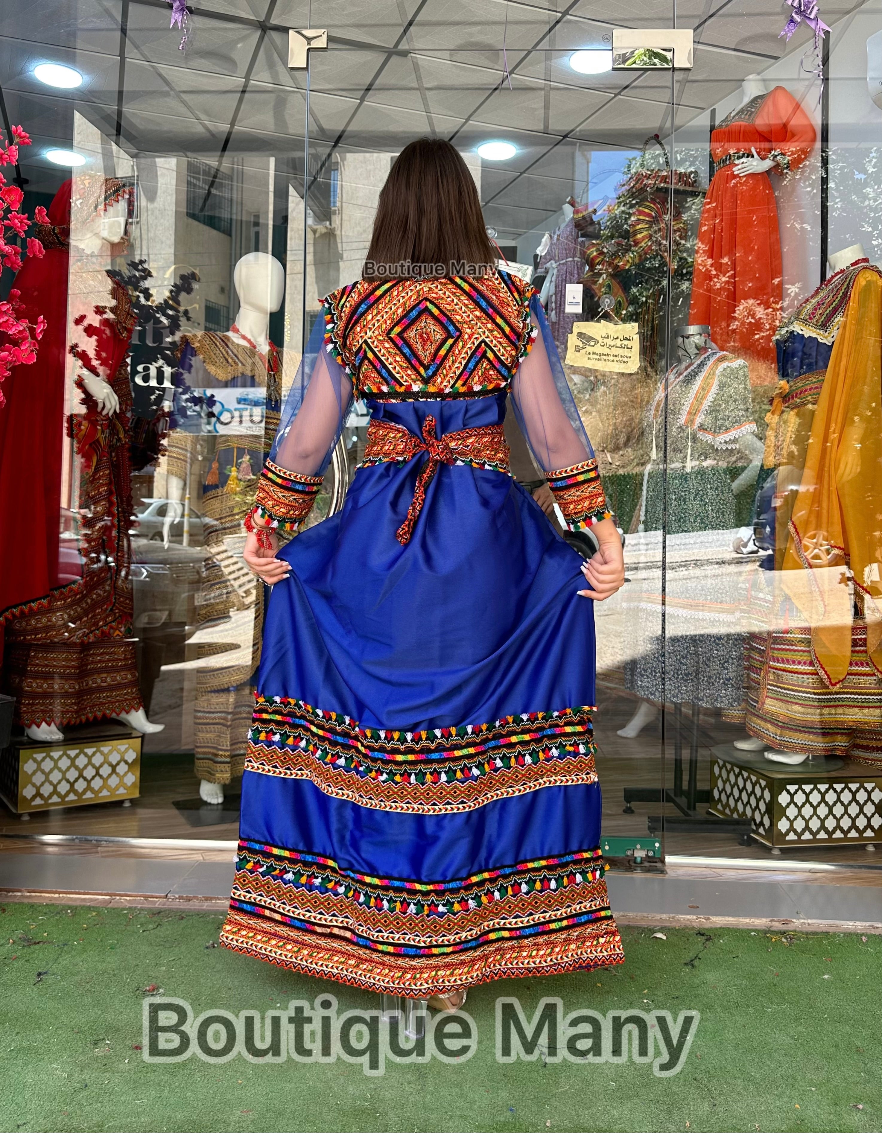 L Robe kabyle moderne Mima