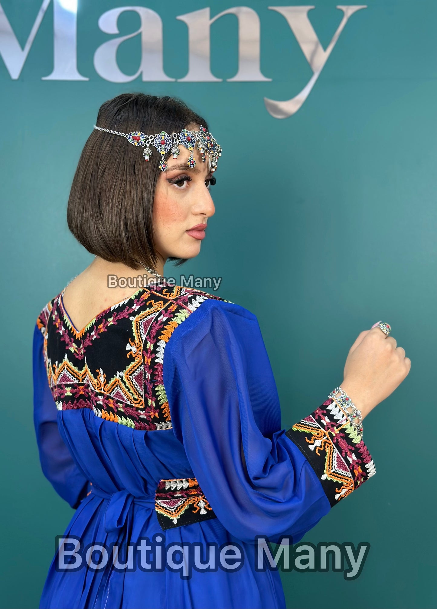 Robe kabyle moderne Dîna